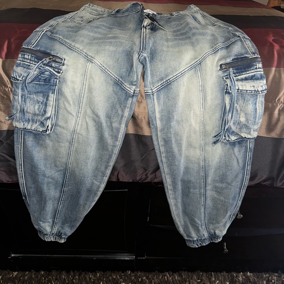 Fashion Nova Jean Joggers 11 - Picture 2 of 3